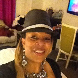 Meet your Posher, Alonda